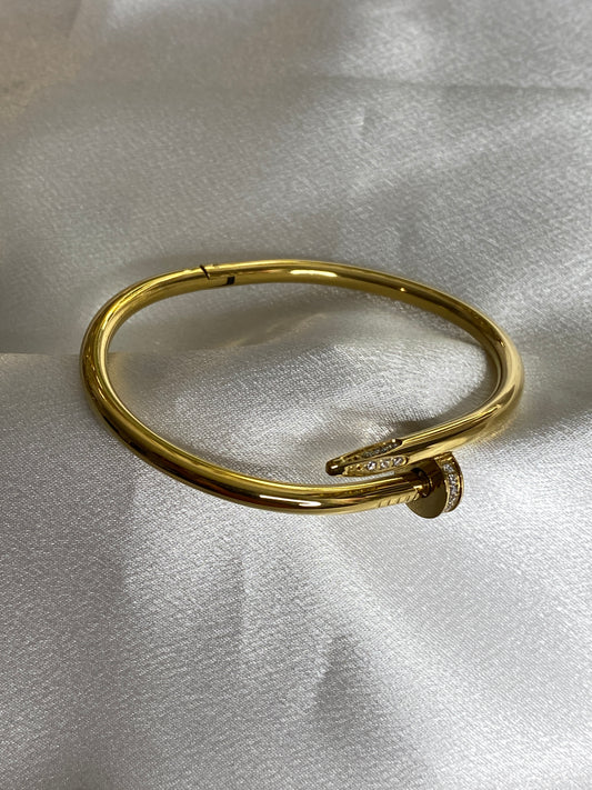 Bangle Kekeli